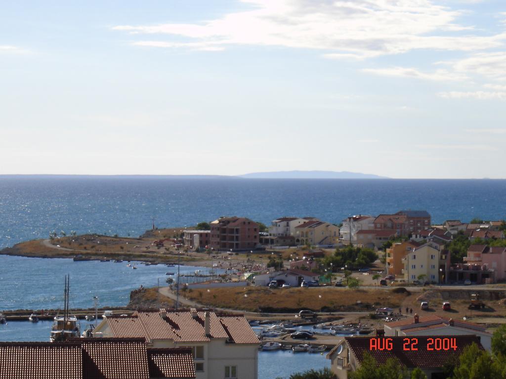Apartments Pink House Povljana Εξωτερικό φωτογραφία